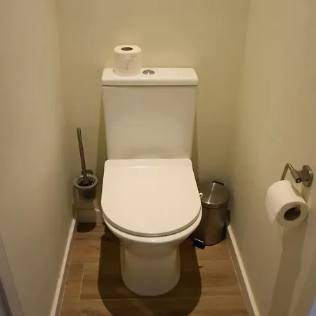 Lucia, 8ste Verdieping *