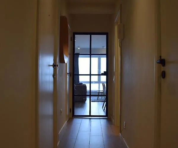 Lucia, 8ste Verdieping 布兰肯贝赫