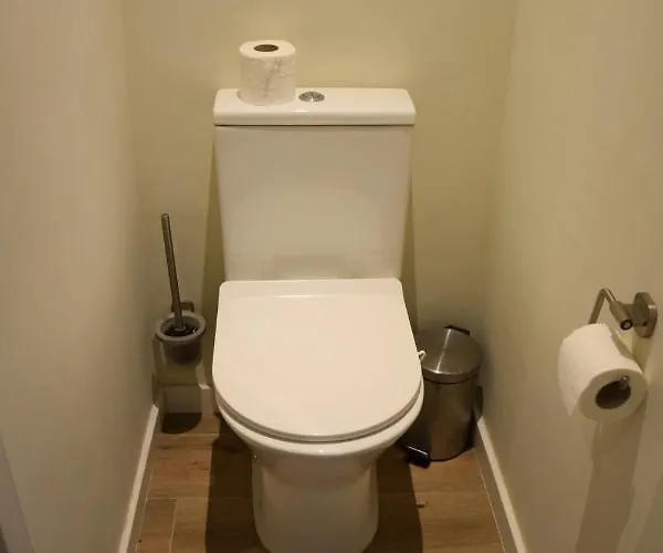 Lucia, 8ste Verdieping *